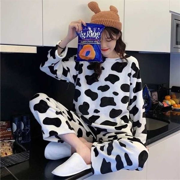 qweek cow print pajamas for women velvet pijama kawaii sleepwear female set woman 2 piece pyjamas long sleeve loungewear suit 211215, Black;red
qweek cow print pajamas for women velvet pijama kawaii sleepwear female set woman 2 piece pyjamas long sleeve loungewear suit 211215, Black;red