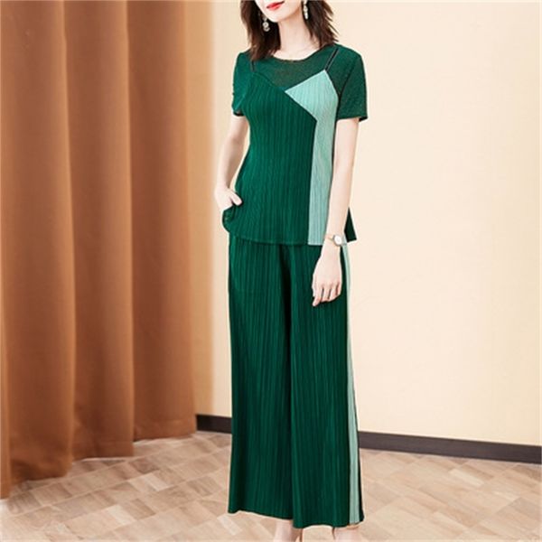 dresses miyake fold short sleeve o-neck t-shirt + wide leg pants patchwork black suit, White
dresses miyake fold short sleeve o-neck t-shirt + wide leg pants patchwork black suit, White