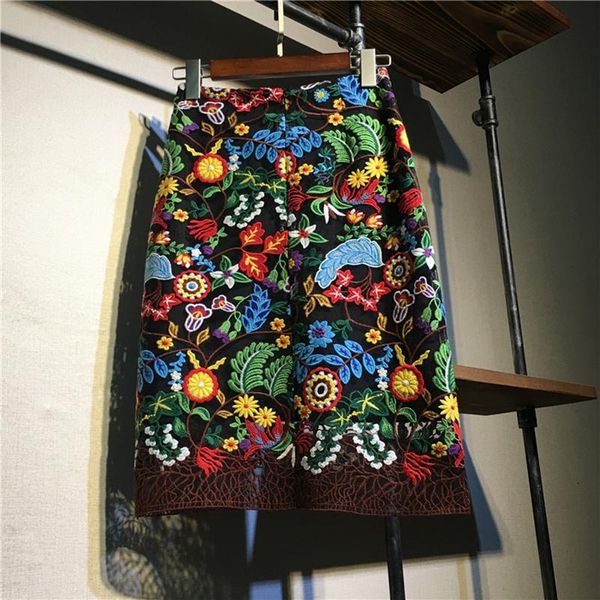 skirts spring high-end series 2021 pencil women tropical vacation style luxury multi floral embroidery midi skirt, Black
skirts spring high-end series 2021 pencil women tropical vacation style luxury multi floral embroidery midi skirt, Black