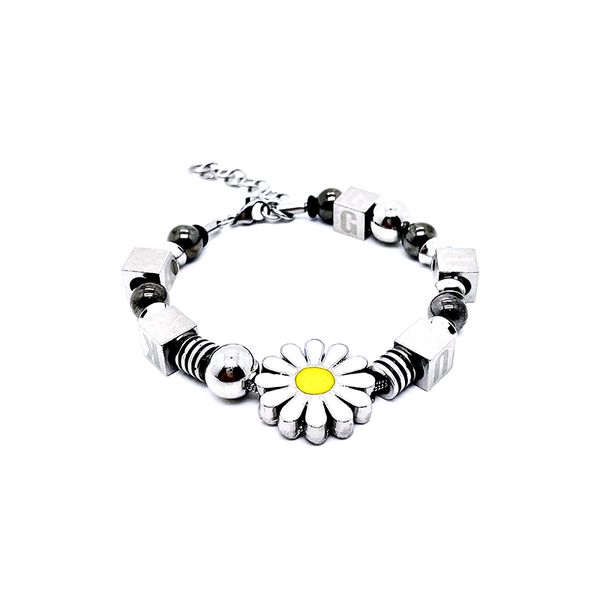 guuka g-dragon daisy letter small round bead titanium steel bracelet hip hop men and women fashion versatile, Golden;silver
guuka g-dragon daisy letter small round bead titanium steel bracelet hip hop men and women fashion versatile, Golden;silver