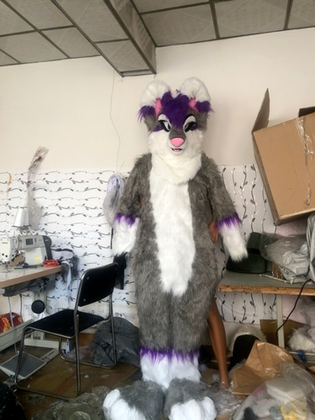 mascot costumeslong fur gray fursuit husky fox dog mascot costume carnival, Red;yellow
mascot costumeslong fur gray fursuit husky fox dog mascot costume carnival, Red;yellow