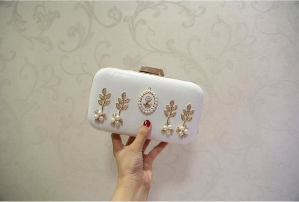 2020 shiny women evening bag fashion wedding women clutch bag with chain luxury glitter party bridal ladies handbags
2020 shiny women evening bag fashion wedding women clutch bag with chain luxury glitter party bridal ladies handbags