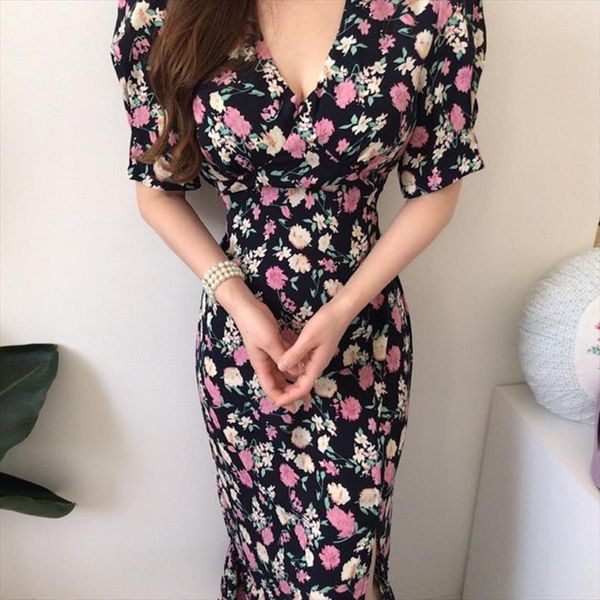 korean chic vintage summer womens dresses sweet high waist lace up slim v neck puff short sleeve split floral dress, Black;gray
korean chic vintage summer womens dresses sweet high waist lace up slim v neck puff short sleeve split floral dress, Black;gray