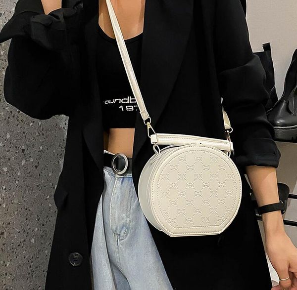 small hand bag female 2021 summer fashion one-shoulder round cross body texture messenger bags
small hand bag female 2021 summer fashion one-shoulder round cross body texture messenger bags