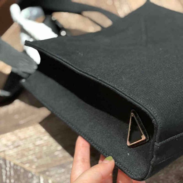 fashion women shoulder bags unique triangle canvas chest pack designer lady tote handbag purse messenger crossbody bag
fashion women shoulder bags unique triangle canvas chest pack designer lady tote handbag purse messenger crossbody bag