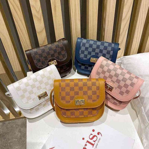 kids handbag korea classic one shoulder purses pu mini totes bag luxurys designers children plaid printing postman bags wallet kid girl purs, White
kids handbag korea classic one shoulder purses pu mini totes bag luxurys designers children plaid printing postman bags wallet kid girl purs, White