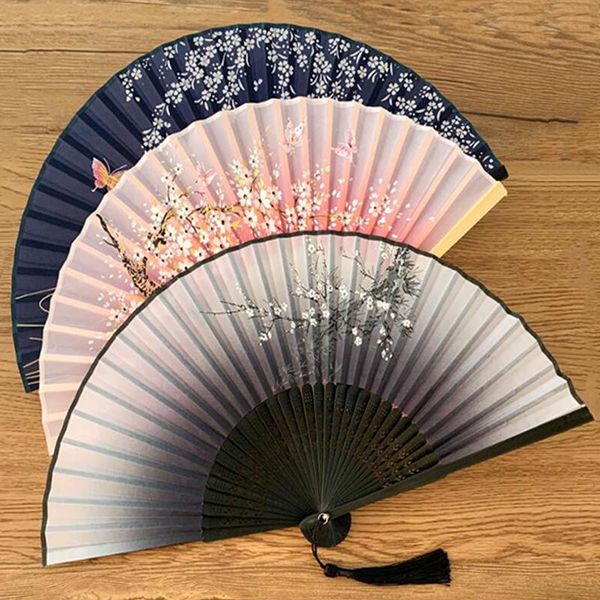 vintage handmade folding hand held flower silk fan chinese dance pocket gifts wedding birthday party decor supplies @#e02 favor
vintage handmade folding hand held flower silk fan chinese dance pocket gifts wedding birthday party decor supplies @#e02 favor