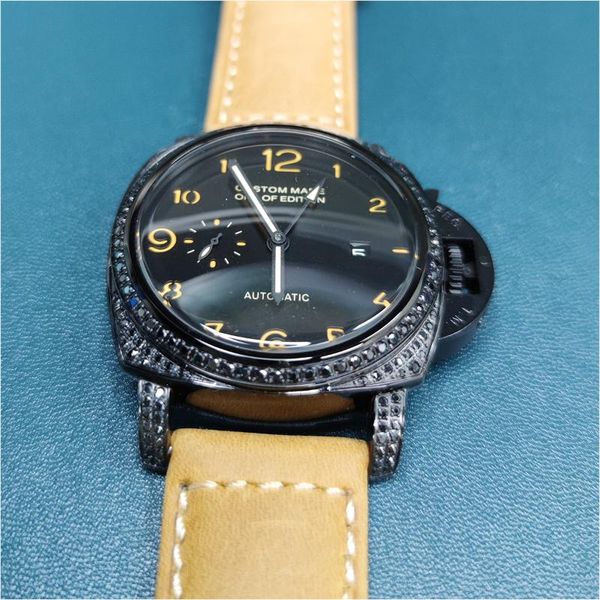 wristwatches gmt 44mm men's seagull movement automatic mechanical watch imitation diamond case black sandwich dial leather strap calend, Slivery;brown
wristwatches gmt 44mm men's seagull movement automatic mechanical watch imitation diamond case black sandwich dial leather strap calend, Slivery;brown