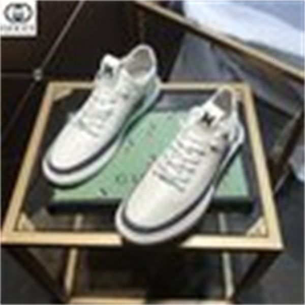 luxury men sneakers loafers boots moccasins buckles lace-ups dress shoes designer zniz, Red;white
luxury men sneakers loafers boots moccasins buckles lace-ups dress shoes designer zniz, Red;white