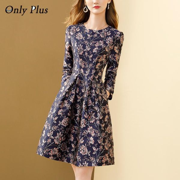 casual dresses only plus vintage elegant blue printed dress winter women o-neck a-line bohemian slim office lady holiday party vestido, Black;gray
casual dresses only plus vintage elegant blue printed dress winter women o-neck a-line bohemian slim office lady holiday party vestido, Black;gray