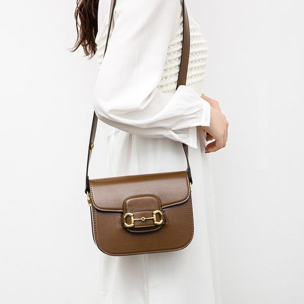 2021 tofu bag underarm small square handbag design retro saddle bags female print one shoulder cross body handbags
2021 tofu bag underarm small square handbag design retro saddle bags female print one shoulder cross body handbags