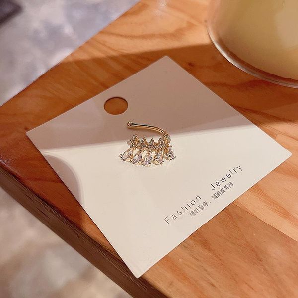 hoop & huggie geometry single tassel ear hole clip women's drop 2021 sport fashion earring for women european party, Golden;silver
hoop & huggie geometry single tassel ear hole clip women's drop 2021 sport fashion earring for women european party, Golden;silver