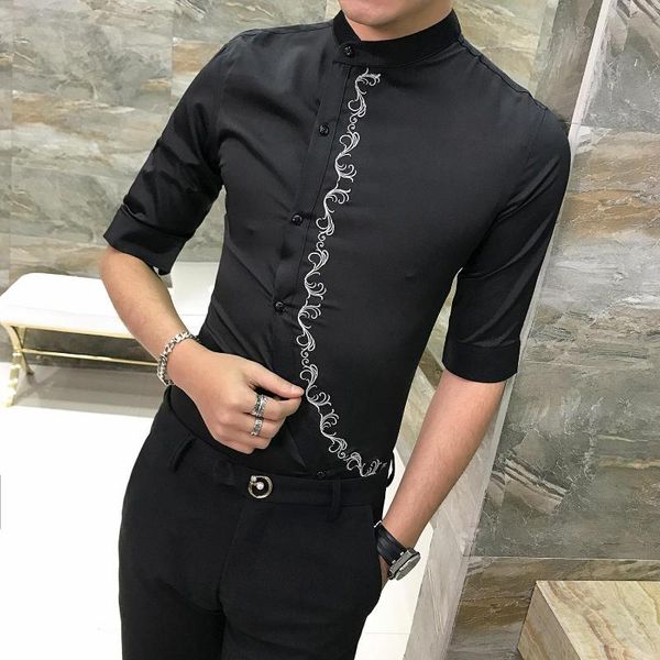 men's casual shirts 2021 summer slim shirt men korean fashion personality five sleeve hair stylist work clothes, White;black
men's casual shirts 2021 summer slim shirt men korean fashion personality five sleeve hair stylist work clothes, White;black