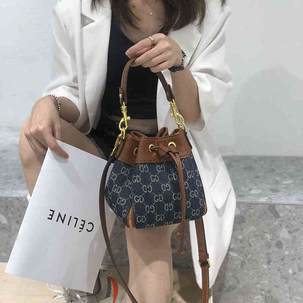 75% off exclusive bag women's bag new bucket and winter denim printed diagonal shoulder
75% off exclusive bag women's bag new bucket and winter denim printed diagonal shoulder