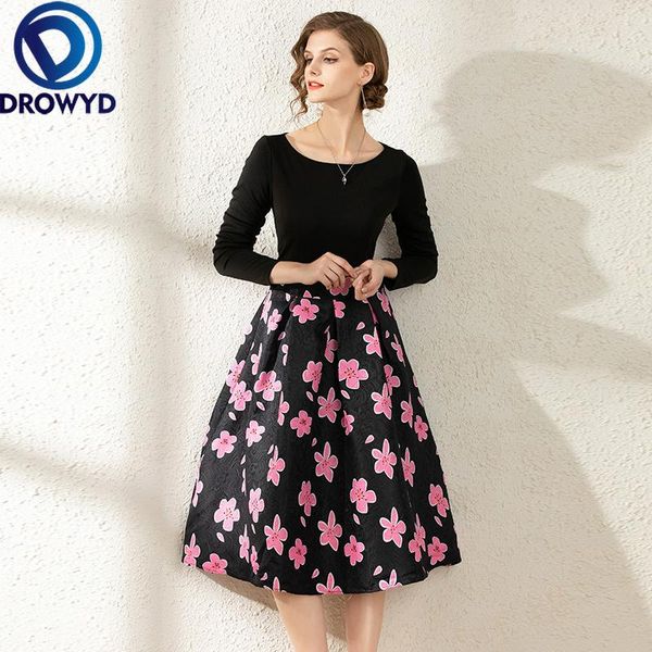 casual dresses drowyd queen floral midi dress women fashion girl boho black slim o-neck elegant club party vestidos, Black;gray
casual dresses drowyd queen floral midi dress women fashion girl boho black slim o-neck elegant club party vestidos, Black;gray