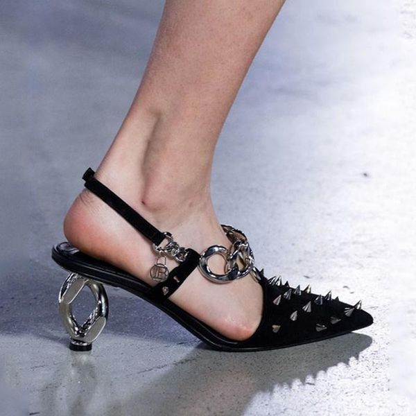 est fashion spring summer metal chain profiled rivets pointed toe catwalk mid heel sandals female high heels slippers women, Black
est fashion spring summer metal chain profiled rivets pointed toe catwalk mid heel sandals female high heels slippers women, Black