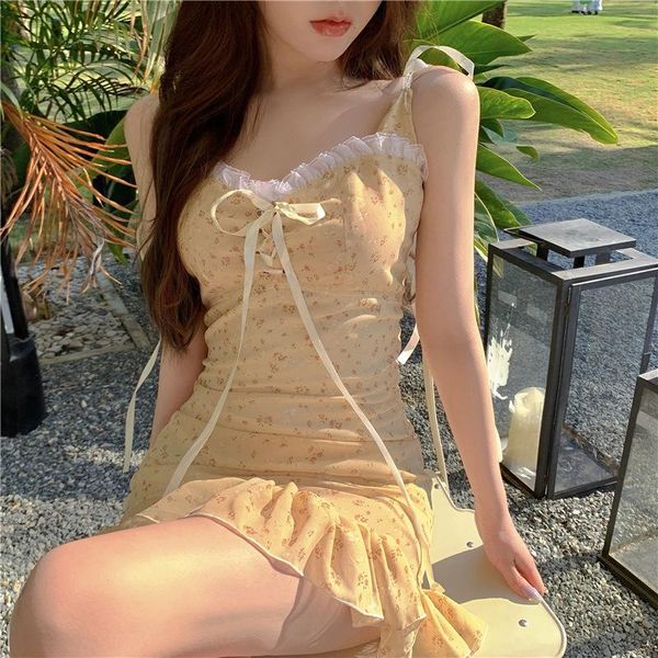 casual dresses 2021 vintage floral lace patchwork women dress summer korea slim bow short sweet elegant girl sundress gown female, Black;gray
casual dresses 2021 vintage floral lace patchwork women dress summer korea slim bow short sweet elegant girl sundress gown female, Black;gray