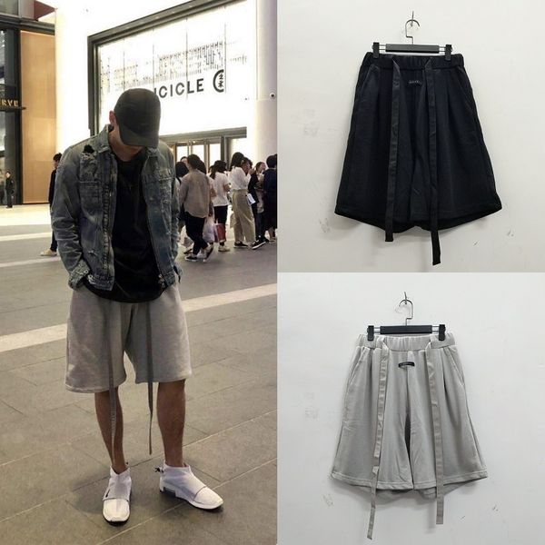 fashionable shorts high street loose quarter 6 capris kanye same main line ribbon drawstring sports casual, White;black
fashionable shorts high street loose quarter 6 capris kanye same main line ribbon drawstring sports casual, White;black