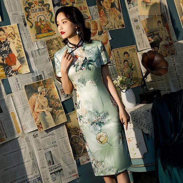 elegant knee-length rayon satin cheongsam chinese vintage short sleeve printed qipao ladies festival wedding dress oversize 4xl ethnic cloth, Red
elegant knee-length rayon satin cheongsam chinese vintage short sleeve printed qipao ladies festival wedding dress oversize 4xl ethnic cloth, Red