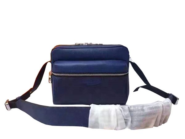 luxurys designers large tote bags 2021 for mens shoulder bag messenger famous trip briefcase cross body good quality c34
luxurys designers large tote bags 2021 for mens shoulder bag messenger famous trip briefcase cross body good quality c34