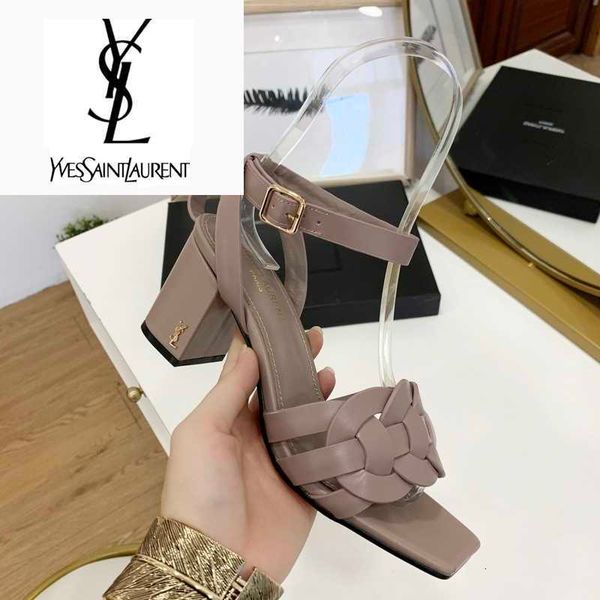 ballerinas designer luxury sneakers brand women shoes high heels sandals slippers mules dress slides pumps loafers 82ej, Black;white
ballerinas designer luxury sneakers brand women shoes high heels sandals slippers mules dress slides pumps loafers 82ej, Black;white