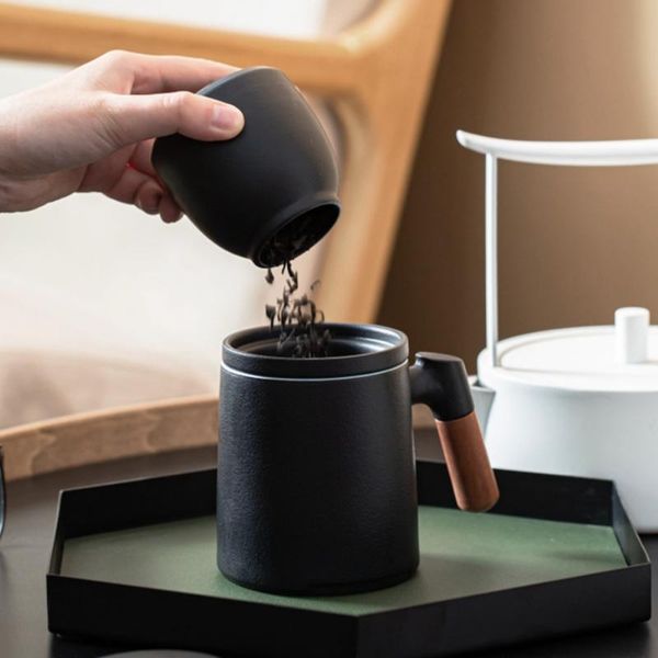 mugs sandalwood handle tea mug, chinese ceramic cup, with infuser and lid, 13 oz, matte black mug cup
mugs sandalwood handle tea mug, chinese ceramic cup, with infuser and lid, 13 oz, matte black mug cup