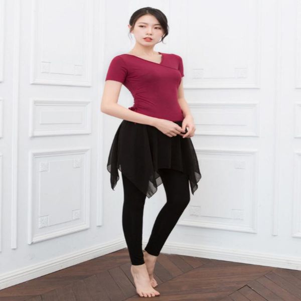 ballet dancing suit fashion trends women dance stage performance clothing v-neck blouse black skirt pants practicing wear, Black;red
ballet dancing suit fashion trends women dance stage performance clothing v-neck blouse black skirt pants practicing wear, Black;red