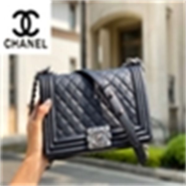 25cm mom leather calfskin with vintage silver buckle black women handbags iconic bags handles shoulder bags totes cross body bag
25cm mom leather calfskin with vintage silver buckle black women handbags iconic bags handles shoulder bags totes cross body bag