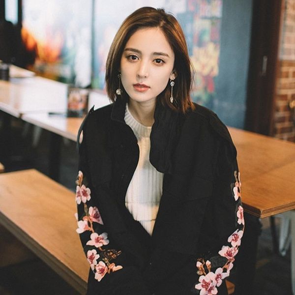 gulina star same style black windbreaker medium length cherry blossom embroidered women's jacket fashion jackets, Black;brown
gulina star same style black windbreaker medium length cherry blossom embroidered women's jacket fashion jackets, Black;brown