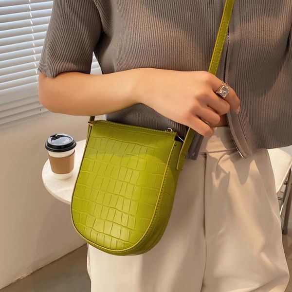 evening bags korean version of simple fashion crocodile pattern mobile phone bag female spring 2021 u-shaped shoulder messenger
evening bags korean version of simple fashion crocodile pattern mobile phone bag female spring 2021 u-shaped shoulder messenger