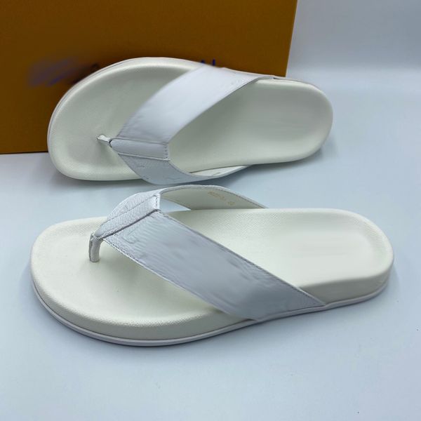 2021 designer luxurys slippers men sandals fashion beach shoes flip flops flat non-slip classical hole slipper with box size 39-45 -g92, Black
2021 designer luxurys slippers men sandals fashion beach shoes flip flops flat non-slip classical hole slipper with box size 39-45 -g92, Black
