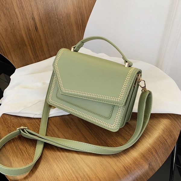 elegant embroidery ladies handbag small 2021 women shoulder bag pu leather flap messenger bag for female totes l00
elegant embroidery ladies handbag small 2021 women shoulder bag pu leather flap messenger bag for female totes l00