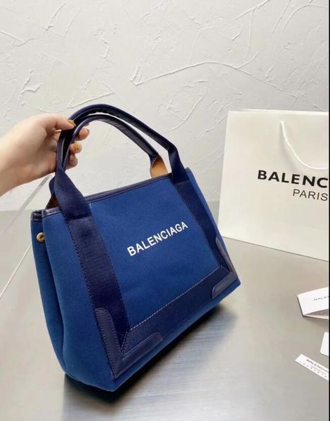7a 5colors wallets famous brand women designer shoulder bag leather chain bags cross body pure color womens handbag crossbody purse holders, Red;black
7a 5colors wallets famous brand women designer shoulder bag leather chain bags cross body pure color womens handbag crossbody purse holders, Red;black