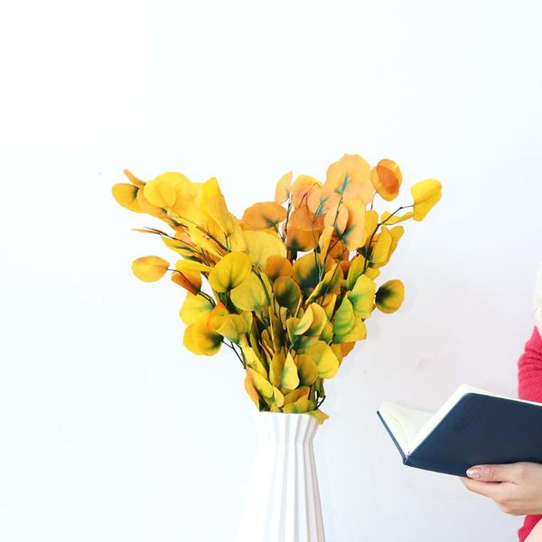 decorative flowers & wreaths whole sale factory real preserved eucalyptus apple shape branches leaves for home decoration
decorative flowers & wreaths whole sale factory real preserved eucalyptus apple shape branches leaves for home decoration