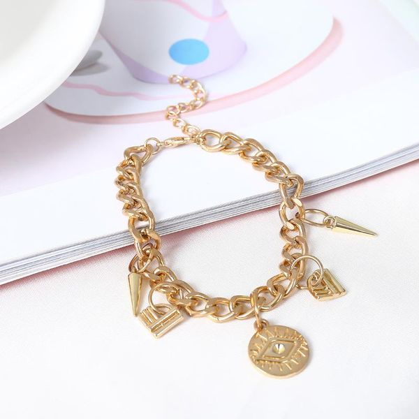 charm bracelets punk bracelet rivets evil eye personalized hyperbole 2021trendy metal chain night club party pulseiras para as mulheres, Golden;silver
charm bracelets punk bracelet rivets evil eye personalized hyperbole 2021trendy metal chain night club party pulseiras para as mulheres, Golden;silver