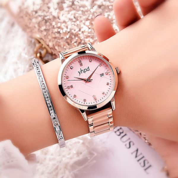 watch fashionable ladies with diamond and calendar steel band quartz waterproof student, Slivery;brown
watch fashionable ladies with diamond and calendar steel band quartz waterproof student, Slivery;brown