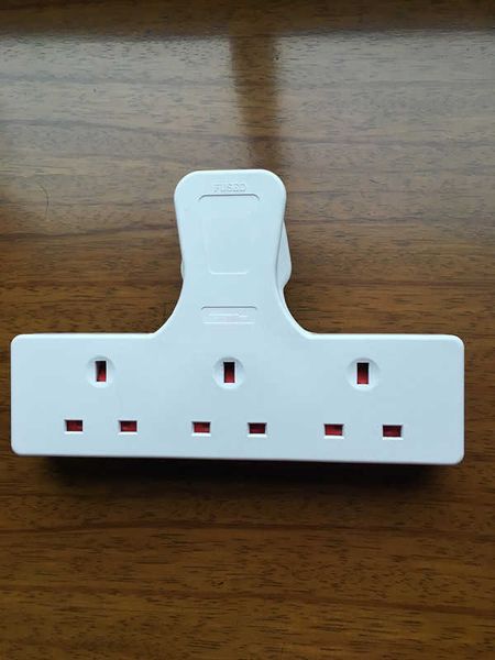 difeng 3-bit british power converter wall switch socket 
difeng 3-bit british power converter wall switch socket