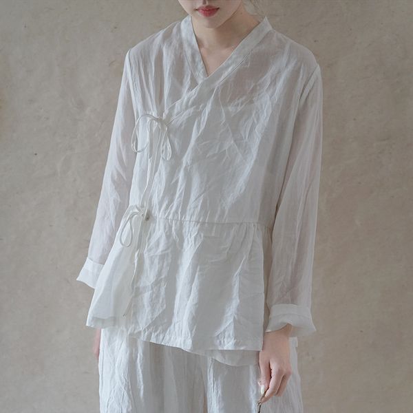 johnature women white chinese style shirts and vintage ramie v-neck blouses summer belt women quality shirts 210521
johnature women white chinese style shirts and vintage ramie v-neck blouses summer belt women quality shirts 210521