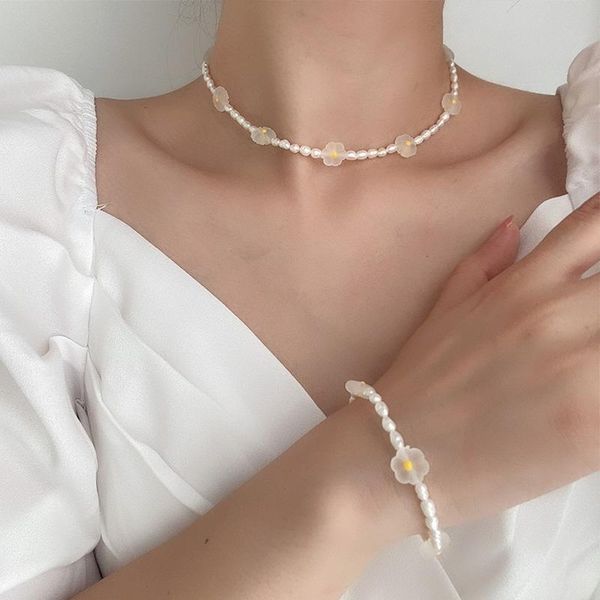 pendant necklaces vsnow korean fairy resin little daisy choker necklace for women white natural freshwater pearls beaded jewelry, Silver
pendant necklaces vsnow korean fairy resin little daisy choker necklace for women white natural freshwater pearls beaded jewelry, Silver