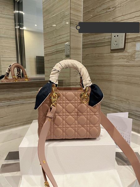 20cm latest color blue tote women luxurys designers handbags 2021 fashion trend handbag lady design handle bags crossbody bag genuine leath
20cm latest color blue tote women luxurys designers handbags 2021 fashion trend handbag lady design handle bags crossbody bag genuine leath