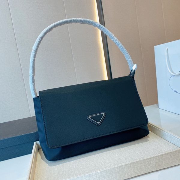 women luxury hobos shoulder bags nylon black handbags baguettes crossbody chain bag triangle lady cross body fashion flaps totes top
women luxury hobos shoulder bags nylon black handbags baguettes crossbody chain bag triangle lady cross body fashion flaps totes top