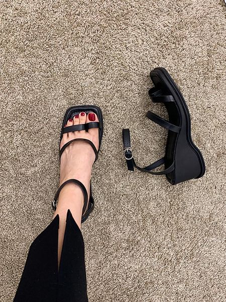 clogs with heel clear sandals 2021 summer comfort shoes for women suit female beige espadrilles platform thick fashion wedge dress, Black
clogs with heel clear sandals 2021 summer comfort shoes for women suit female beige espadrilles platform thick fashion wedge dress, Black