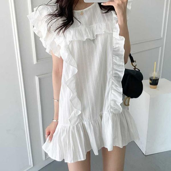 casual dresses sweet ruffles stitching o neck dress women design flying sleeves elegant feminino office lady simple white mini vestidos, Black;gray
casual dresses sweet ruffles stitching o neck dress women design flying sleeves elegant feminino office lady simple white mini vestidos, Black;gray