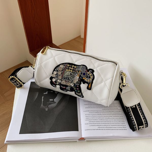 2021 versatile fairy summer japanese small messenger mobile phone pencil case bag simple trend luxuryss designerss yw
2021 versatile fairy summer japanese small messenger mobile phone pencil case bag simple trend luxuryss designerss yw