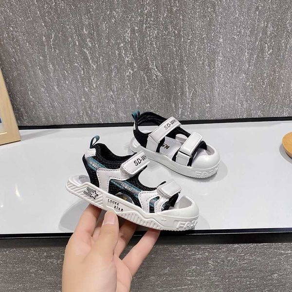 children fashion summer sandals boys toe cap foot protection sandals baby breathable soft leather shoes 210713, Black;red
children fashion summer sandals boys toe cap foot protection sandals baby breathable soft leather shoes 210713, Black;red
