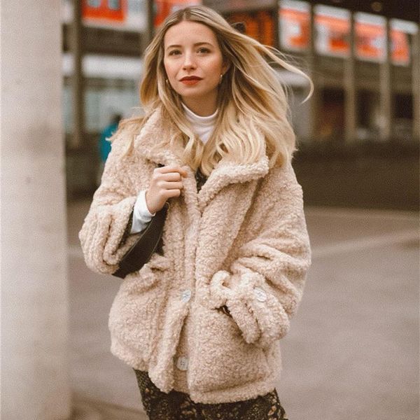women's jackets plush coat women candy color woolen clothing winter long sleeve stand collar single breasted oat loose button pocket, Black;brown
women's jackets plush coat women candy color woolen clothing winter long sleeve stand collar single breasted oat loose button pocket, Black;brown