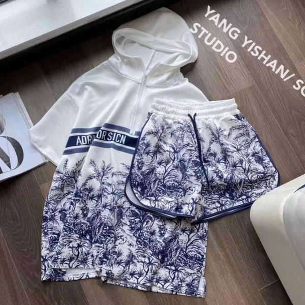 design clothing thai summer new women's hooded cardigan short sleeve wide leg shorts set, White
design clothing thai summer new women's hooded cardigan short sleeve wide leg shorts set, White
