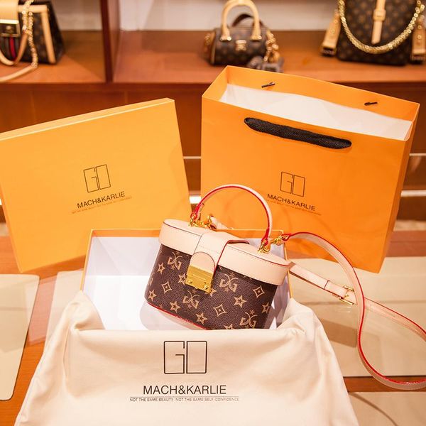 evening bags genuine leather women bucket 2021 fashion handbag ladies designer purses and handbags sac de luxe femme marque 
evening bags genuine leather women bucket 2021 fashion handbag ladies designer purses and handbags sac de luxe femme marque