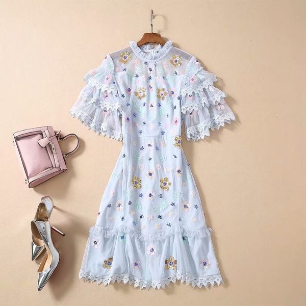 European and American women's dresses for spring Stand collar with five-point sleeve Heavy sequins Fashionable dress, Black;gray
European and American women's dresses for spring Stand collar with five-point sleeve Heavy sequins Fashionable dress, Black;gray