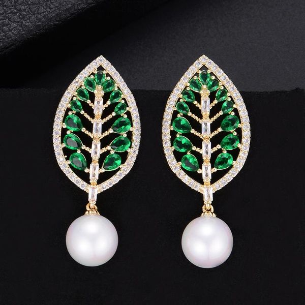 stud fashion big leaves pearl pendant full cubic zirconia earrings for women girls accesorios mujer 2021 luxury jewelry, Golden;silver
stud fashion big leaves pearl pendant full cubic zirconia earrings for women girls accesorios mujer 2021 luxury jewelry, Golden;silver